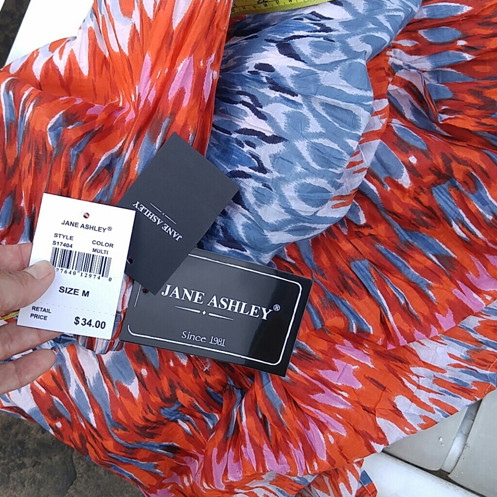 JANE ASHLEY - Picture 7 of 8